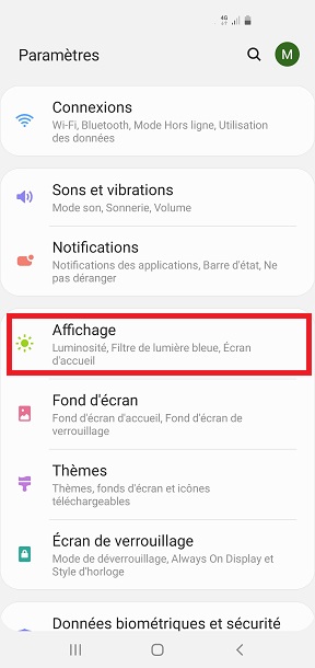 Comment activer la navigation par gestes ?
